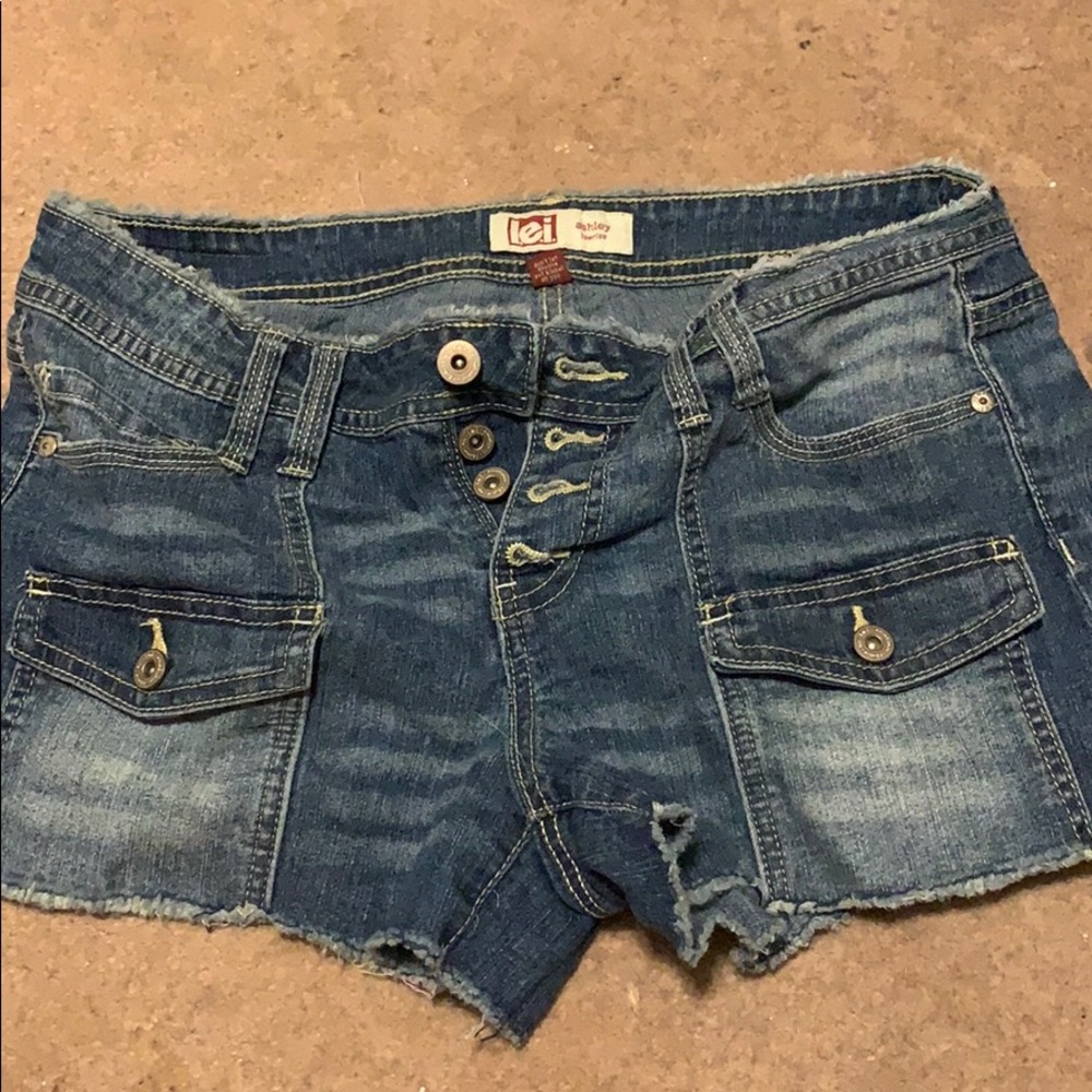 L.E.I. Lowrise Denim Shorts (Juniors)